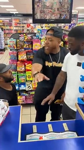 2.6K views |  Short Man Syndrome... 藍 | JokePit The Comedy Box Office | Facebook