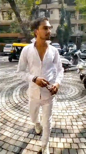 Aala Re Aala | White Look Entry 💥 | Desi Vibes #shorts