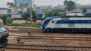 广机SS9 0093牵引DF11G 0169/0159出库