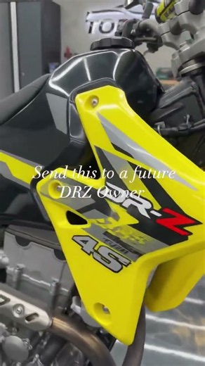 Suzuki DR-Z400 | Built for Any Adventure! 🌍