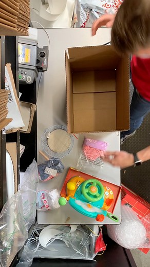 24K views · 664 reactions | Come work a 4am shift with me at Target #packing #soothing #relaxing #calming #packingorders #retail #target #atwork | Joshispackin | Facebook