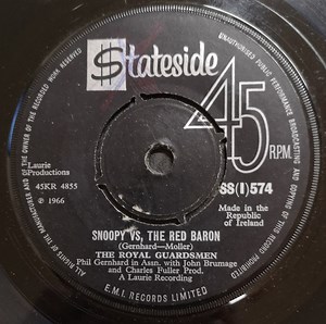 The Royal Guardsmen - Snoopy Vs. The Red Baron