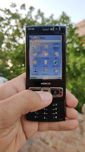 Nokia's iconic legendary phone Nokia N95 8gb black edition original dual slide #grow #foryoupage #trending #trends #fyp #fypシ゚viral #viralvideo #fypage #tre #pageforyou #rare #million #foryourpage #fy #trendingvideo #oldisgold #growaccount