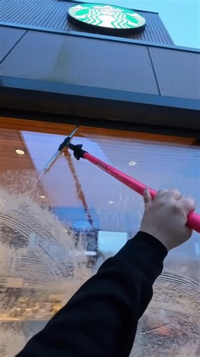 Mitch Wilcock on Instagram: "Revisiting the same window that gained me over 30 million views on all platforms!"