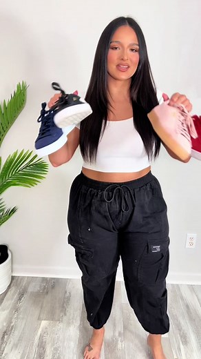 Currently my go to sneaker 👟 @Puma Sportstyle Which color is your favorite? #foreverclassic #ad #pumashoes #pumasuede #pumasuedeclassic #sneakerstyle #midsizefashion #sneakeroutfit #casualoutfit #casualootd #pumashoes #pumasneakers