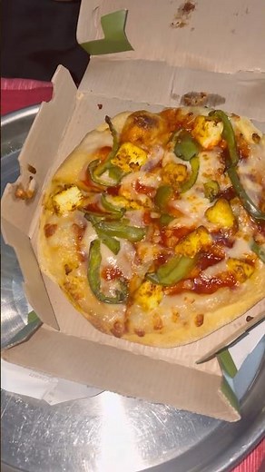 Tasty Domino's Pizza 🍕😋#pizza #dominospizza #pizzalover #dominos #review