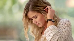 15K views · 221 reactions | The new vivosmart 4 – slim design with wrist-based Pulse Ox sensor and energy monitoring. ms.spr.ly/6188rADb8 | Garmin | Facebook