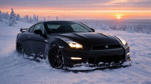 Driving through Arctic Finland in winter