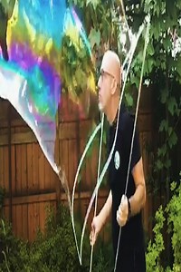 The man who makes giant bubbles for a living