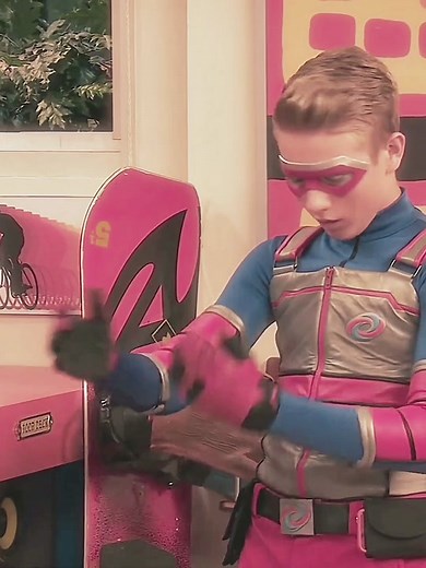 Henry Hart HAS rizz🗣️ #henryhart #henrydanger #gameshakers #kiddanger #jacenorman