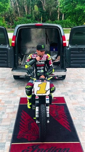 New season, new lid. LS2 Helmets jumped on board to stay headstrong towards the championship. The technology around this lid is elevated and the features it offers is top shelf. Tomorrow’s the day. See you soon, Daytona. #indianmotorcycle #missionfoods #2Fast2Tasty #monsterenergy #progressive #ls2 #alpinestars #twiggcycles #dragspecialties #partsunlimited #klotzoil #rkchains #motionpro #sscycle #sdiracing #servicepro #neken #ohlins #klockwerks #beringerbrakes #rogersracing #impactcanopy #proplat