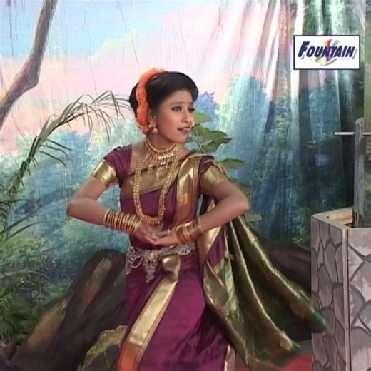 Marathi Gaurav on Instagram: "“जांभूळ पिकल्या झाडाखाली… मातीचा गंध, लावणीचा नाद 💛” #LavaniLove #MarathiMulgi #DesiRoots #FolkVibes #Lavani #LavaniDance #LavaniQueen #LavaniVibes #LavaniReel #LavaniPerformance #LavaniLove #FolkDanceIndia #Marathi #MarathiMulgi #MarathiCulture #MarathiPride #MarathiReels #MarathiTradition #DesiMarathi #Maharashtra #fountainmusic"