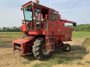 1975 Massey Ferguson 510 Combine | Agriculture