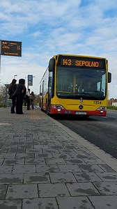 133K views · 1.1K reactions | Od połowy lutego przyszłego roku na rozkładach jazdy we Wrocławiu ma pojawić się nowa linia autobusowa 153 wraz ze swoją szczytową mutacją 353. Linia ma częściowo pokrywać się z trasą obecnej linii 143, która zostanie skrócona. | Wroclife | Facebook