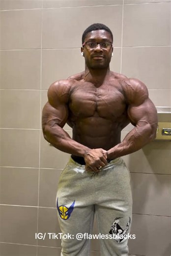 Pec Bounce: Muscle Worship Highlights