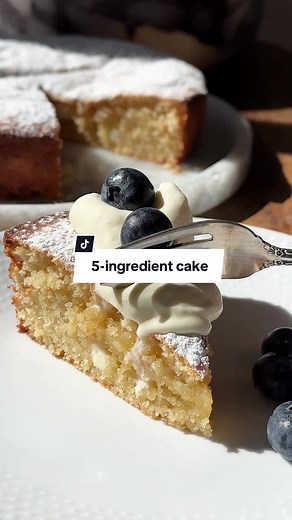 Deliciously Simple 5-Ingredient White Chocolate Almond Cake Recipe