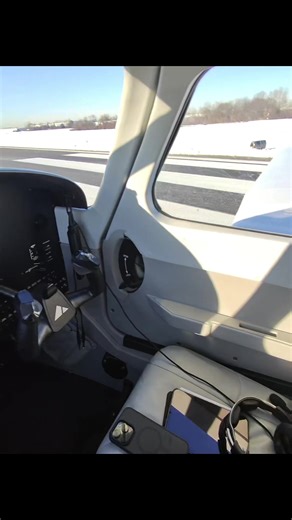 My First Solo Flight Experience: Student Pilot Journey