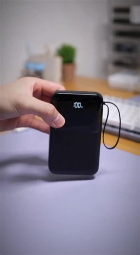 デザインも機能も◎！ミニサイズながら大容量、 おしゃれなカラーで毎日のお供に。 ケーブル不要の便利さ！ 内蔵ケーブル式モバイルバッテリー、充電ケーブルを忘れても大丈夫！ #大容量モバッテ#22000mAh# 家族旅行# アウトドアグッズ# 複数台充電