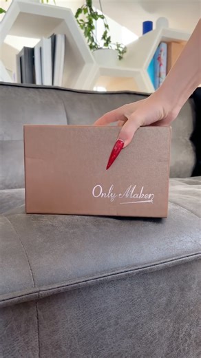 1K views | Unboxing for the gold mules 殺 Mules Name: High Heel Stilettos Sandals Mules #onlymakershoes . . . . . . . . . . . . #mules #higheels #highheelsandals #highheelmules #womanheels #sandalmules #plussizeheels #bigsizeheels | Onlymaker | Facebook