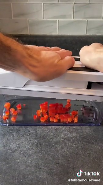 Fullstar Vegetable Chopper: A Versatile Kitchen Tool