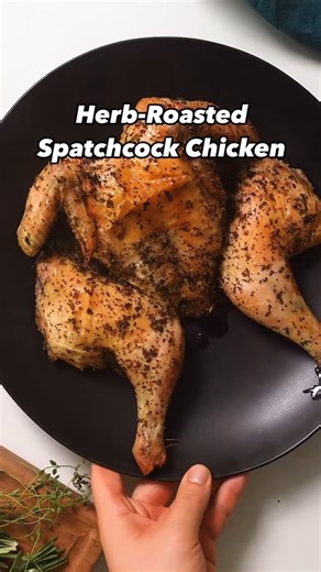 The key to ultimate crispiness when roasting chicken? Spatchcocking, removing the backbone and flattening the bird so that more of the skin is exposed to direct heat 🍗. Learn how and get chef Tyler Florence’s recipe for Herb-Roasted Spatchcock Chicken at the link in the comments. 🎥: Matthew Francis, Brett Whitcomb | Food & Wine