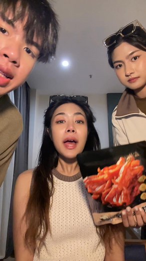 8K views · 204 reactions | Boneless duck feet review 閭✨ | Piano&Pleng | Facebook