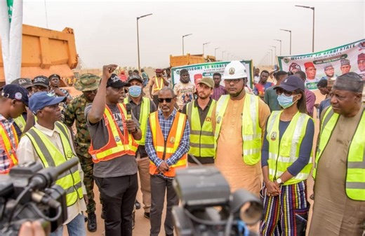 Nigerian Government to Complete Sokoto-Badagry Superhighway Project - Voice of Nigeria Broadcasting Service