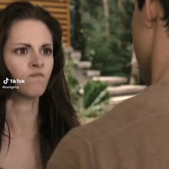 the best girl ! #breakingdawnpart1 #twilight #twilightqi #itgirl #bellaswan #bellavampire #fy #vampire