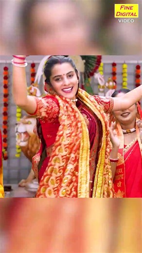 नवरात्रि भजन - रंग बरसे शेरावाली, भवन में रंग बरसे #shorts #matabhajan #navratrispecial #ytshorts