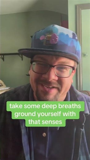 Groundhogs Day Brain Humming