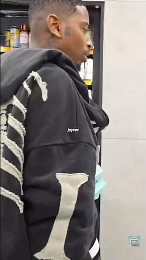 London trolling Funnymike lol 😂🤣 #funny #subscribe #funnymike ‪@FunnyMike_Live‬