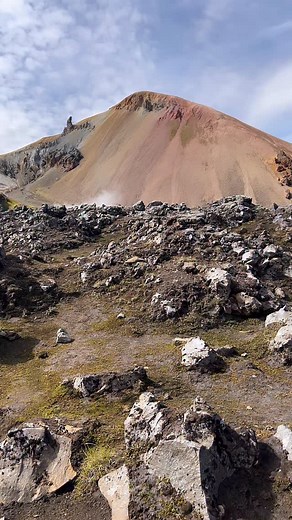 Epic views in Iceland✨🇮🇸 From highlands, glaciers, northern lights show and many others, all are a must see in Iceland! #destination_wow #earth #wonderfuldestinations #iceland #seeicelandguide #trip #bucketlist | SeeIceland.Guide