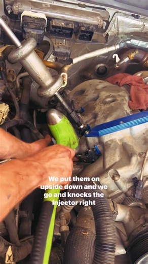 How to remove SIEZED 6.7L PowerStroke Injectors #ford #fordtech #foryourpage | Flying Wrenches Automotive