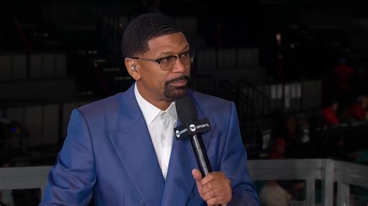 Yaxel Lendeborg's game is expanding, and Bruce Pearl and Chris Webber are taking notice of his pro potential 👀📈 | TNT Sports US