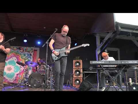 Born Cross Eyed 2025-08-02 Set 1 The Burl