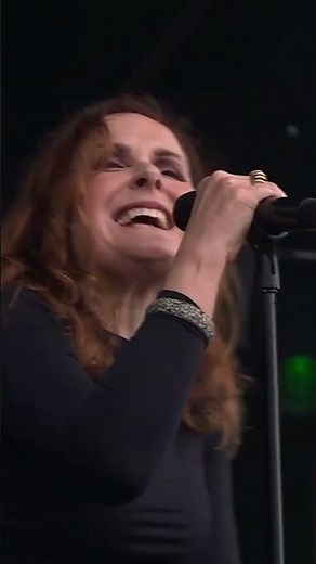 Alison Moyet hitting us right in the heart with Don't Go! #IOW2025 #SkyxIOW