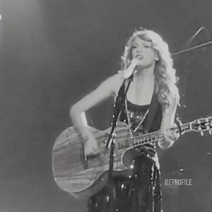 Iris - 2011🥀 | R E T R O F I L E