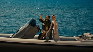 Ελένη Φουρέιρα: Δείτε το music video του viral τραγουδιού της με τον Saske (vid)