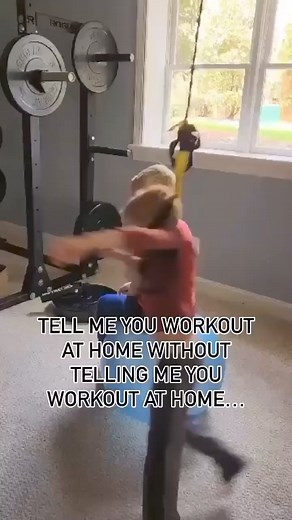 😂😂😂 How do you feel about home workouts? Kids, dogs, I kind of love it all! Sometimes they want to join in, sometimes they just want to talk while I workout. I remember when they were little how they would encourage me or come up and give me a kiss when I was clearly struggling. They’ve learned to sort of stay out of the way over the years but it makes the time go fast 🙂 | Momsanity