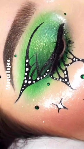 Tinker Bell. 💚 #makeupartist #makeup #makeuptutorial #makeuplover #maquillaje #glitter | Maquillajes.