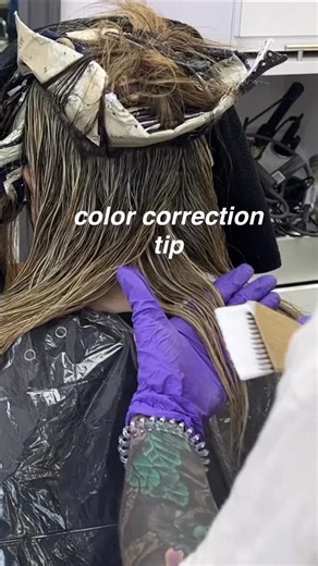 HAIRSTYLIST EDUCATION on Instagram: "When performing ANY color correction, just remember this... When the hair is wet, the cuticle layer swells and becomes more flexible. SO if you’re dealing with any pesky unwanted tones, wet clarify the hair FIRST and try shifting the tones with doing a wet balayage or even a bleach wash. BUUUT don’t forget that low and slow is the way to go with these types of situations. Wet hair is more fragile than dry hair, and it is more susceptible to breakage or damage
