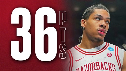 【NCAA】疯三32强赛！决胜时刻连得7分接管比赛！爆轰36 6率队晋级甜蜜16强！阿肯色大学新人五星后卫小达柳斯·阿卡夫对阵高点爆轰36分6助攻1篮板1抢断！