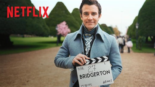 Chers lecteurs, chères lectrices, y a-t-il une meilleure manière de célébrer l’amour qu’en vous présentant Benedict Bridgerton et Sophie Baek ? 💐 La saison 4 de la série LA CHRONIQUE DES BRIDGERTON, prochainement. | Netflix