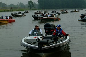 2004 FLW Championship under way - Major League Fishing