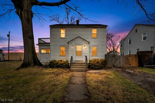 2217 E 32nd St, Lorain, OH 44055 - MLS 5180365 - Coldwell Banker