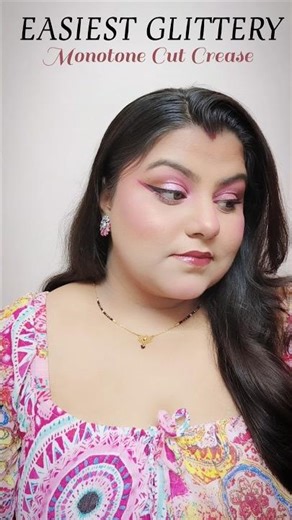 🩷EASIEST GLITTERY MONOTONE CUT CREASE#eyemakeup#cutcreasetutorial#ytshorts#ashortaday#trending#viral