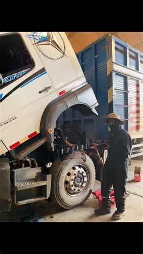 Mercedes Axor 2628: Fuga de Aceite y Soluciones