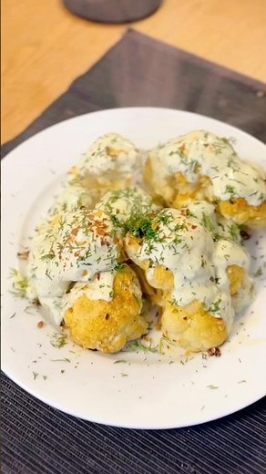Gebackener Blumenkohl mit Feta-Soße #abnehmen #abnehmenmitgenuss