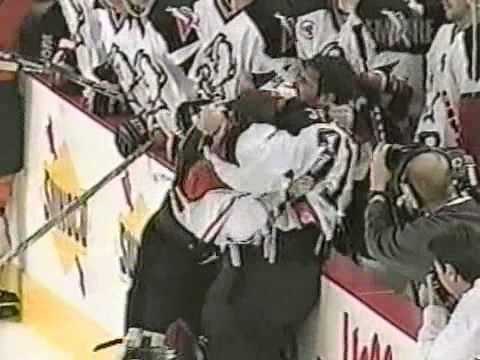 Garth Snow vs Steve Shields May 3, 1997