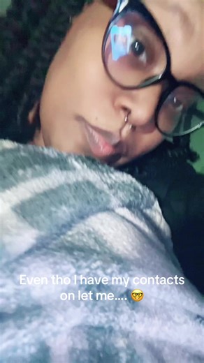 Where all my visual impaired people at 😩😂